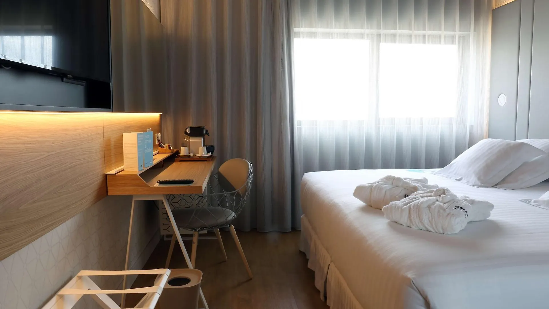 **** Hotel Occidental Atenea Mar - Adults Only Barcelona Spanien
